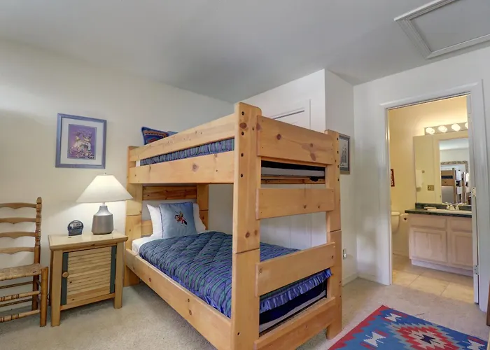 4 Bedrooms Copper Mountain