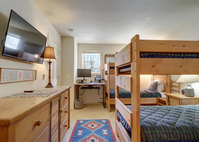 4 Bedrooms * Copper Mountain
